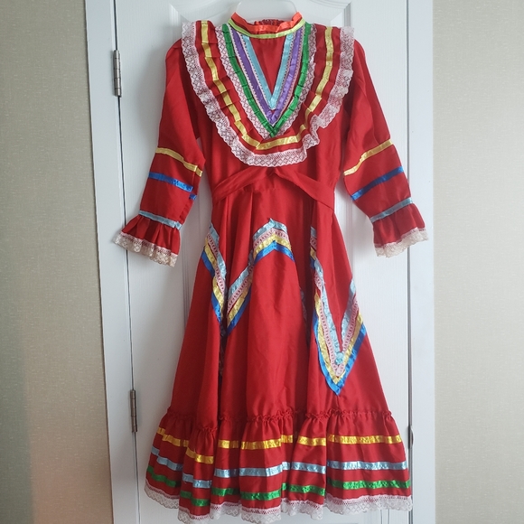 Authentic Mexican Folklorico Dress🎀 - Picture 1 of 5